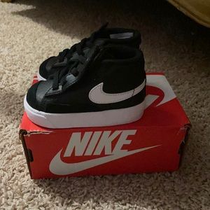 Baby/toddler Nike Blazer Mid ‘77 size 4c